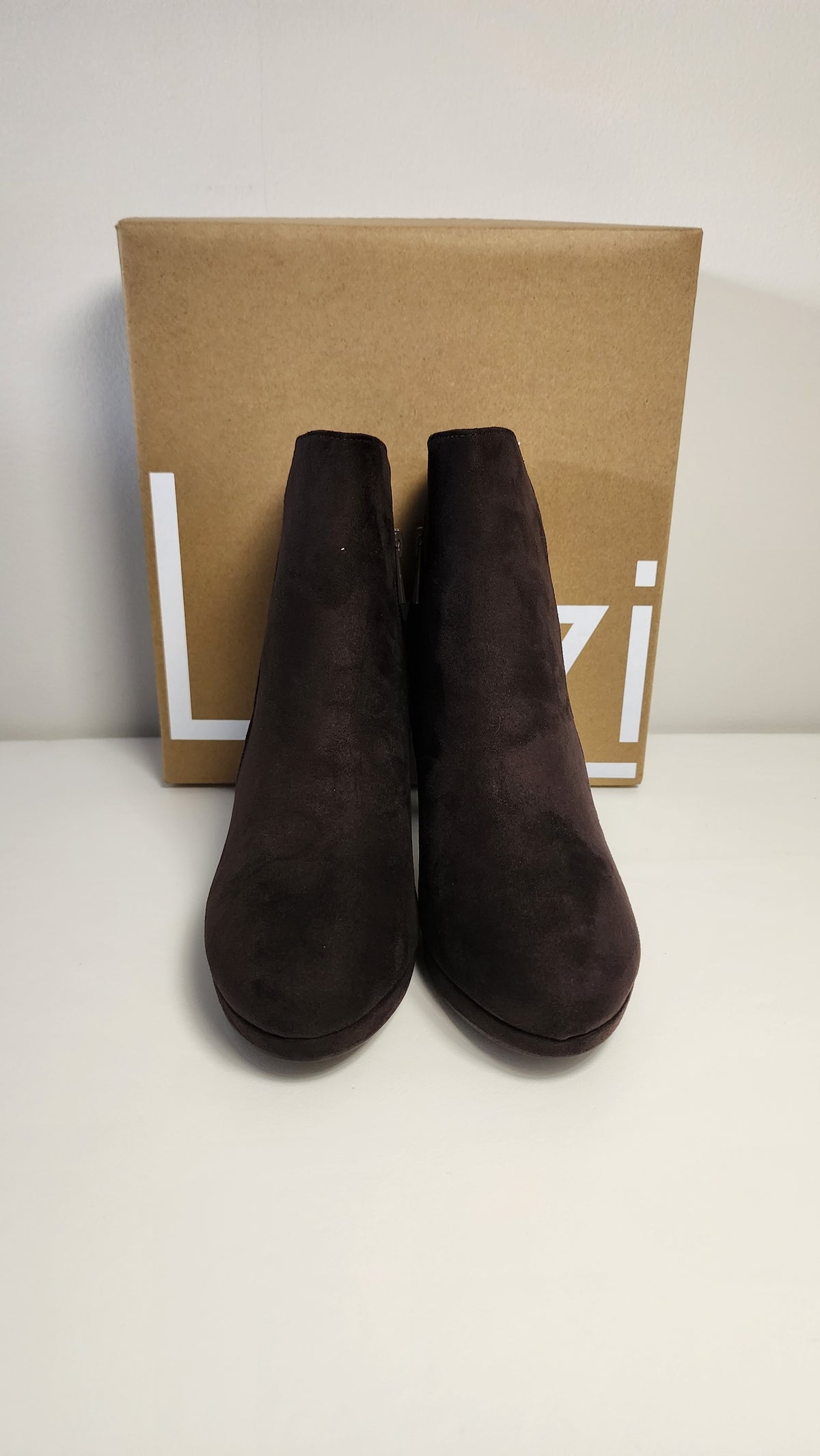 Linzi Bown Suede Platform Ankle Boots Size 40 (UK 7)