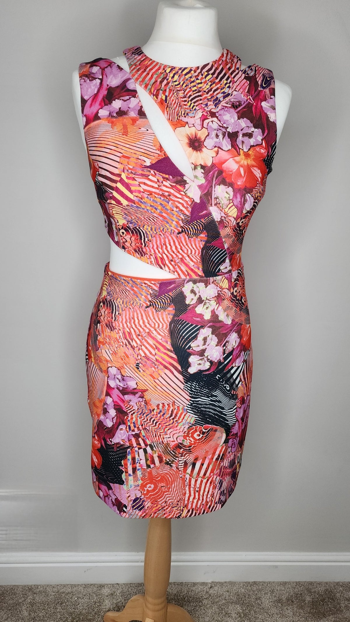 Karen Millen Sleeveless Floral Print Cut Out Mini Dress Size UK 6