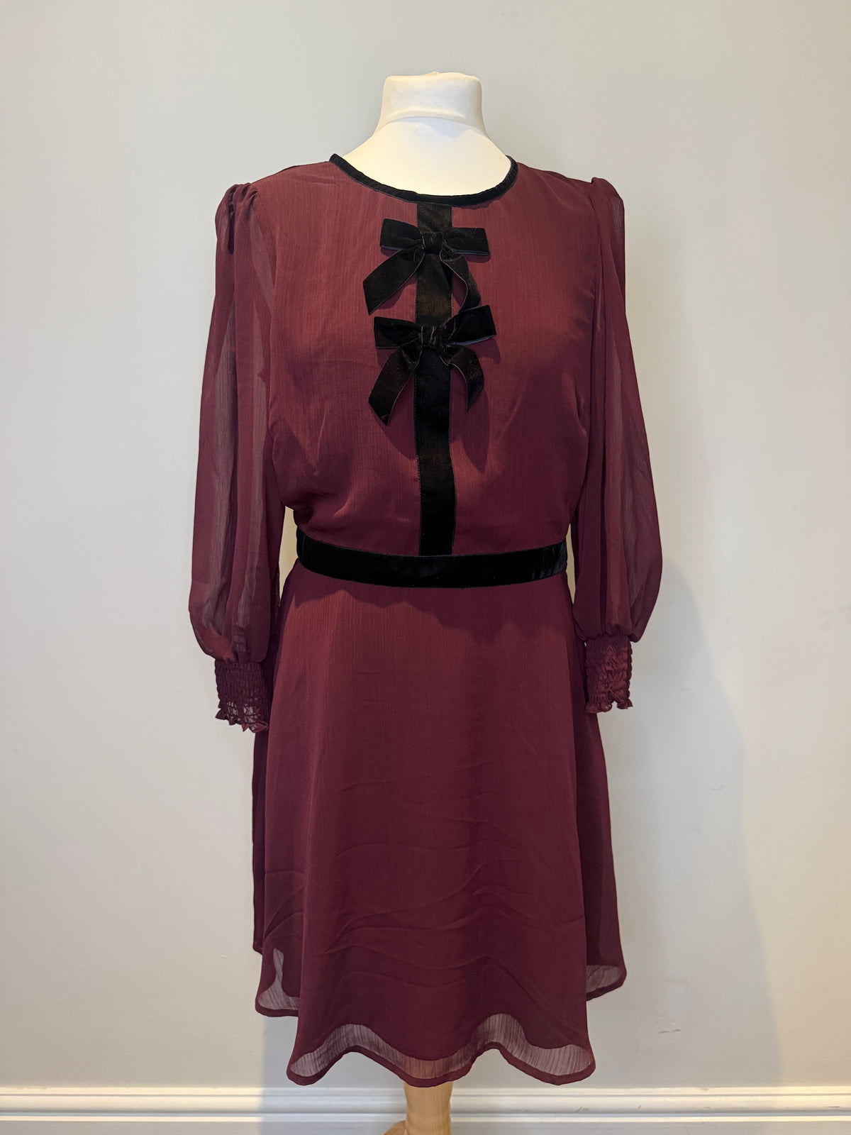 Love & Roses Burgundy Bow Dress Size 12