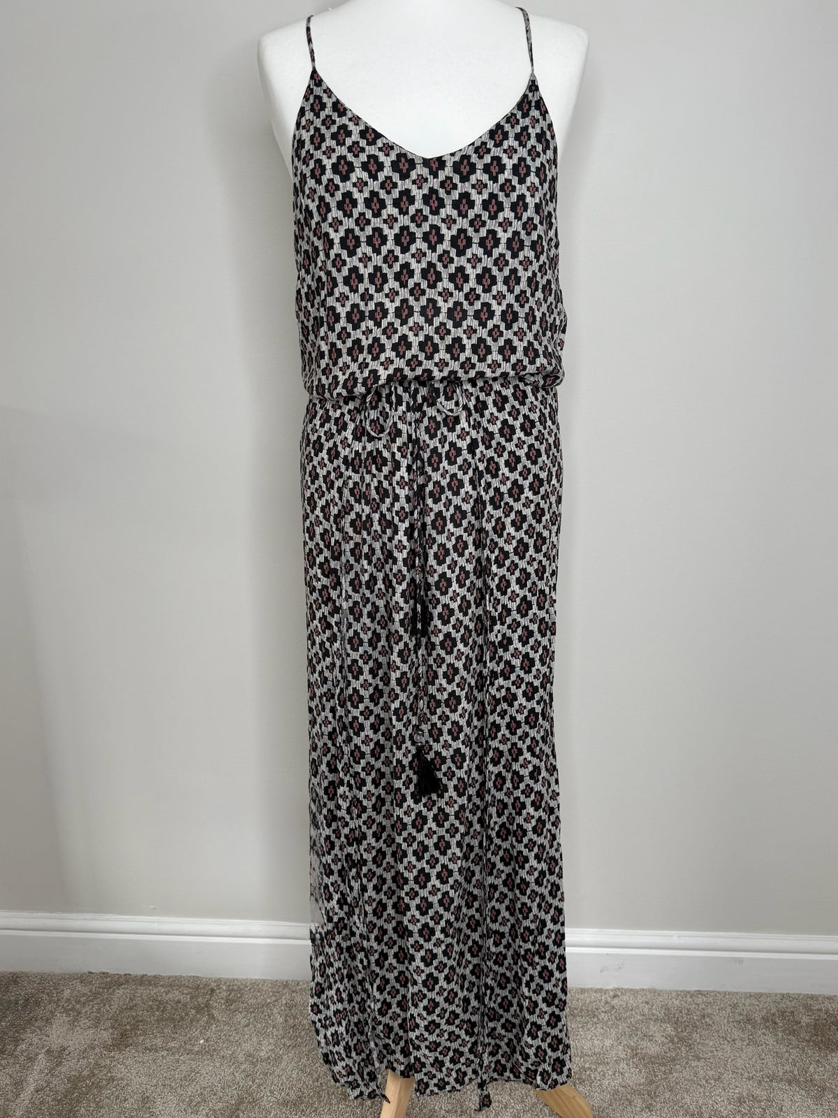 Style Reset WITCHERY black and white geometric print viscose maxi dress with V-neck, spaghetti straps, and tassel tie